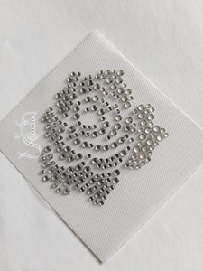 Hotfix Strass Bügelbild Kleine Rose – Strassmotiv 130326