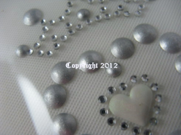 Strass Bügelbild Herz mit Krone Silber – Hotfix Applikation ca. 6,3 × 4,6 cm
