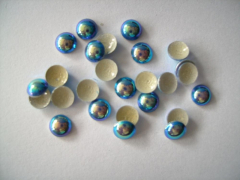 360 Dome Studs 4mm Blau AB Irisierend
